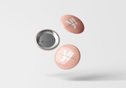 мокап значка бесплатно курглый металлический фирменный mockup pin